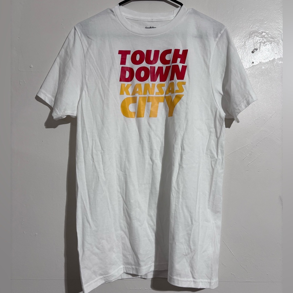 White Touchdown Kansas‎ City T-Shirt handmade graphic tee unisex medium